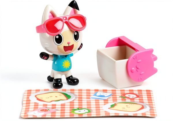 Spin Master Gabby's Dollhouse Carlita Playset with Pandi Panda Figure-6