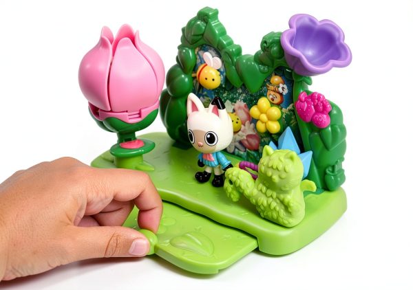 Gabby's Dollhouse Garden Adventure Playset by Spin Master-6