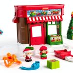 Fisher-Price Christmas Playset with Santa Elf & Reindeer HYL55-0