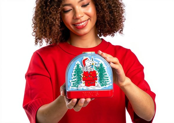 Peanuts Polly Pocket Snow Globe Compact by Mattel JFV05 Playset-1